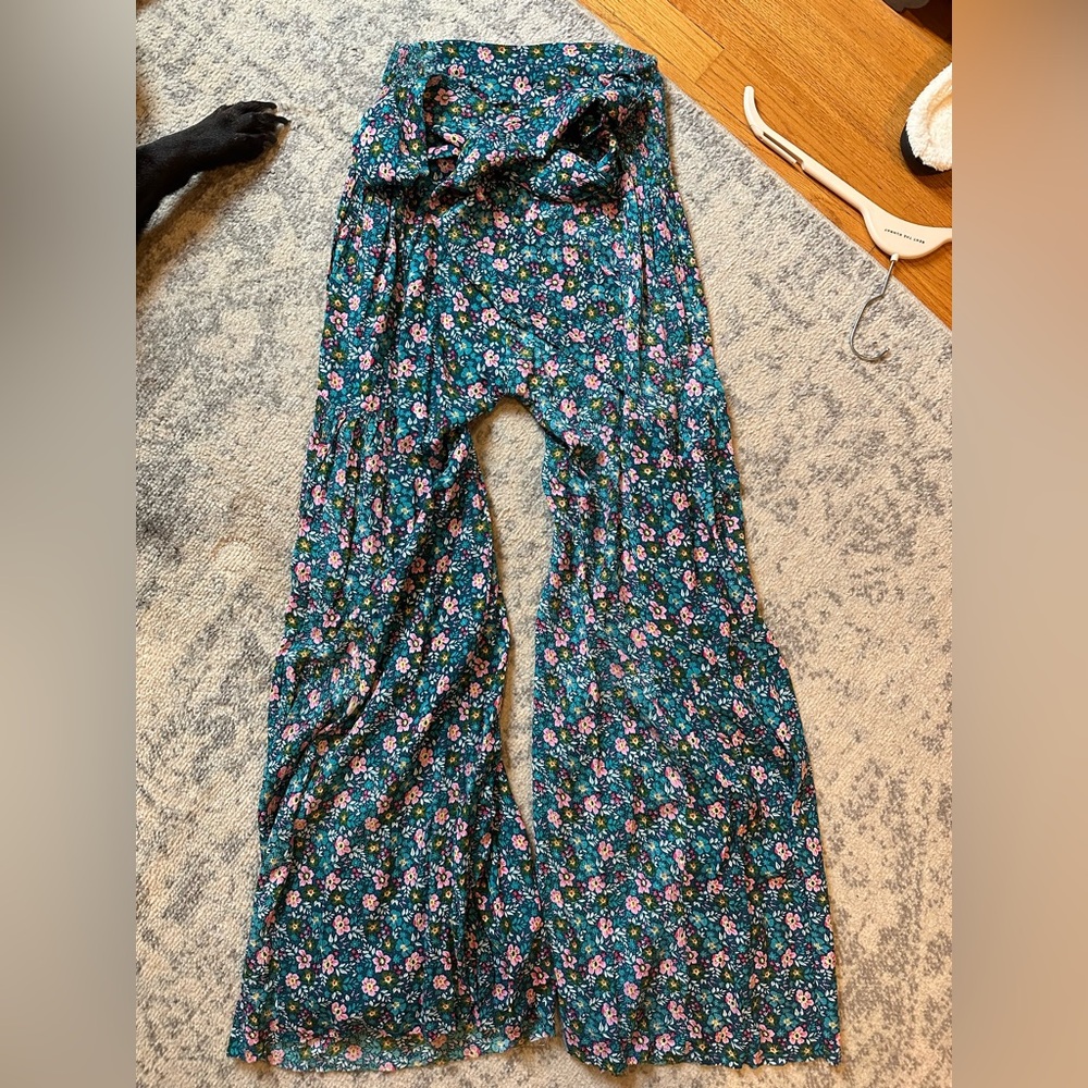 Floral stretchy groovy free people wide leg pants